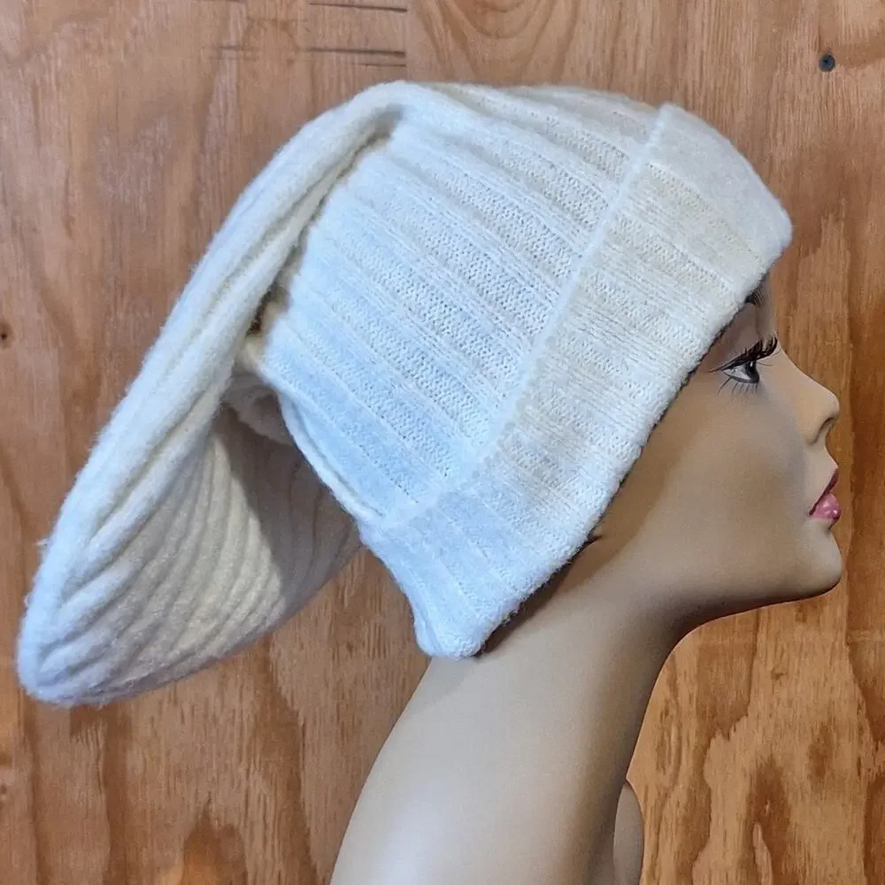 Anthropologie this beanie